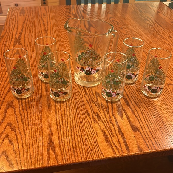 Vintage Christmas 7 Piece Beverage Set by Crisa - 1 Pitcher & 6 Glasses #7505 - Picture 14 of 14